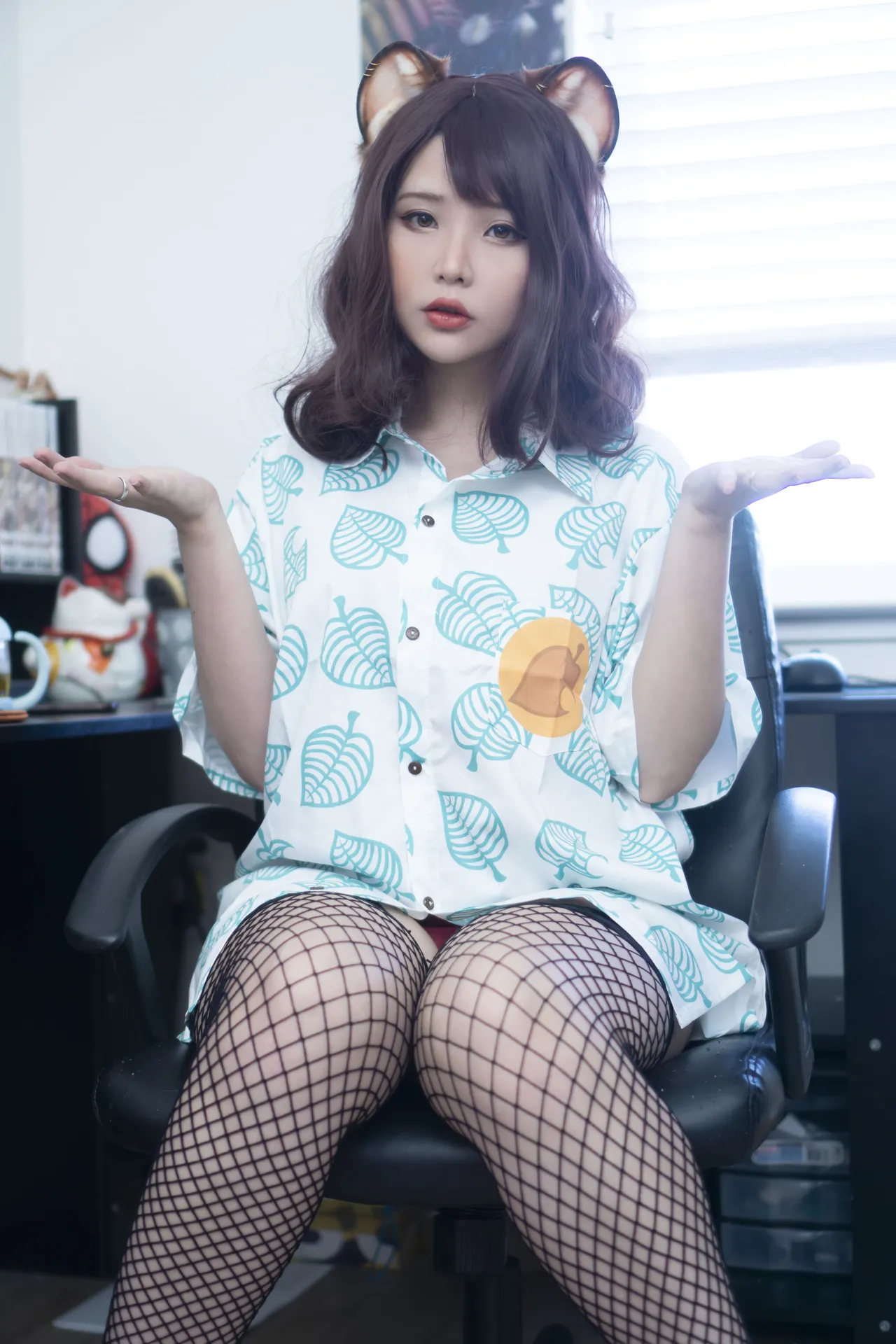 Hana Bunny Tom Nook-erohere1.webp